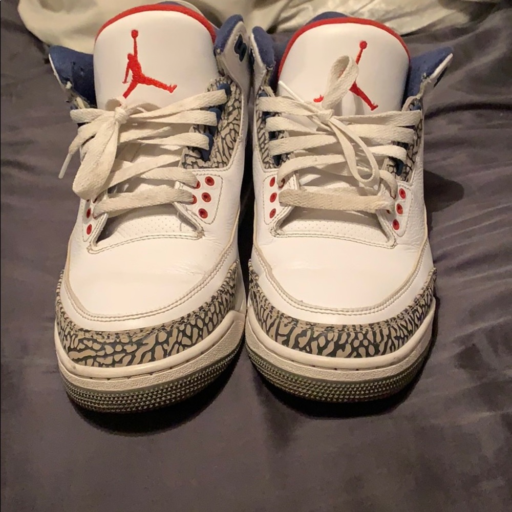 Jordan 3 True Blue
